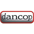 Logo mit der Aufschrift „dancop“ in Schwarz und Rot